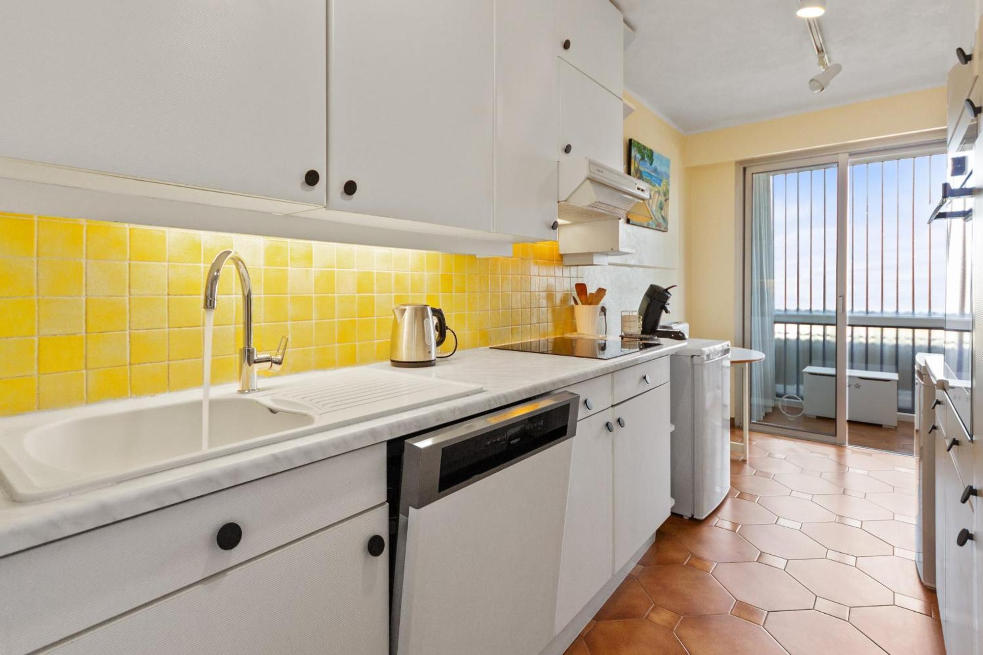 Apartment Le Semaphore - Spacious - Sea View - Ac - Parking Antibes