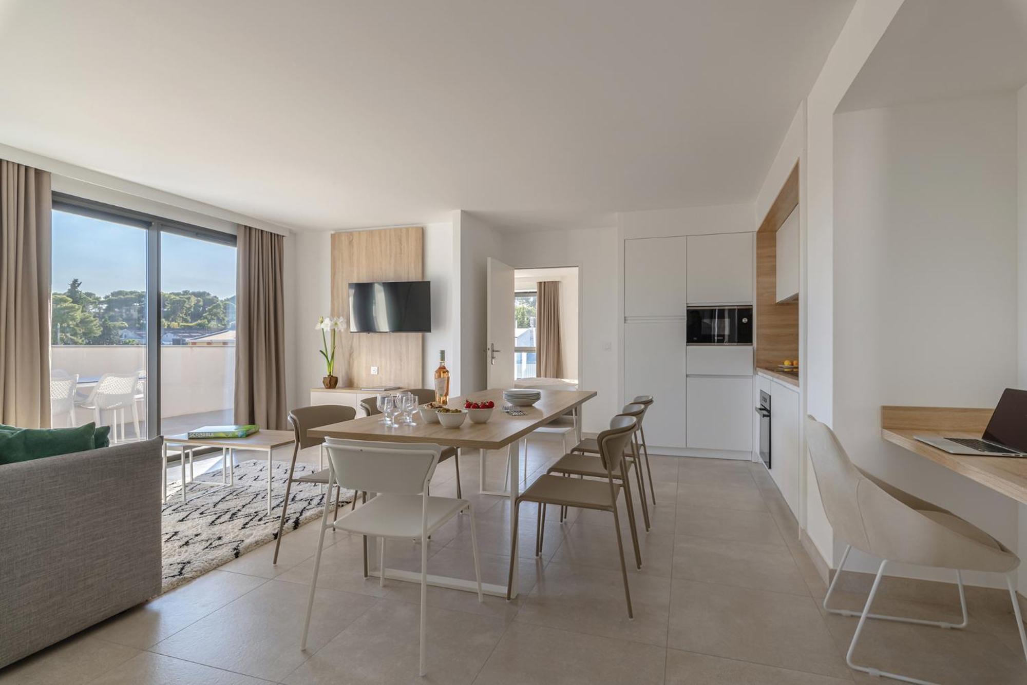 Lagrange Olympie Aparthotel Antibes