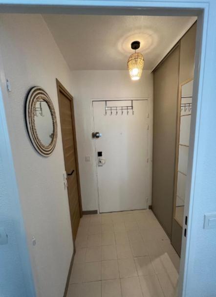 Apartment Before Submitting A Request Please Take A Moment To Read My Host Profile At Bottom Of Page To Ensure A Smooth And Personalized Stay