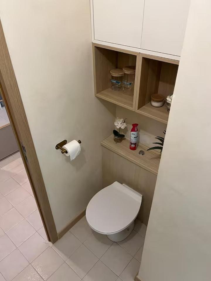 Before Submitting A Request Please Take A Moment To Read My Host Profile At Bottom Of Page To Ensure A Smooth And Personalized Stay