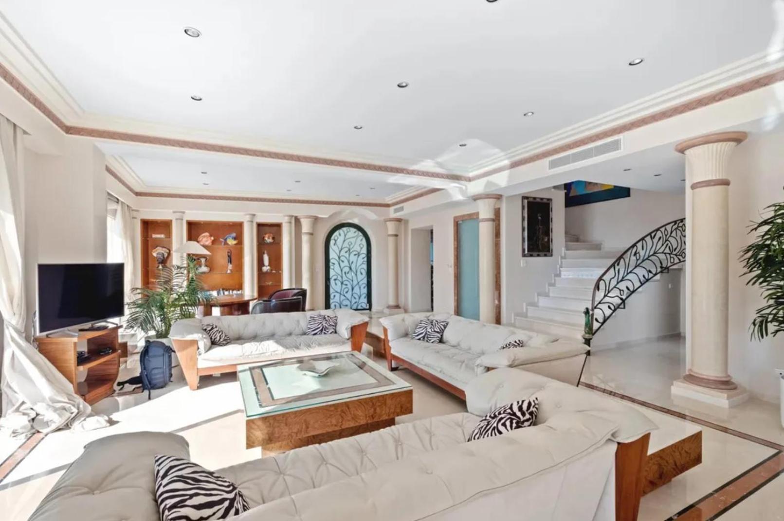 Clementine Villa *