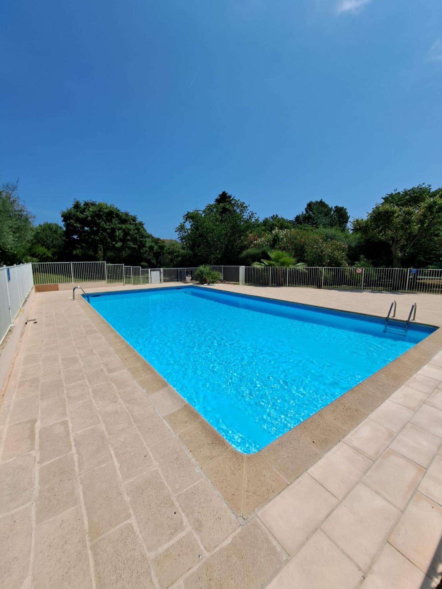 La Louisiane 2 Pieces Rez-de-jardin Piscine Apartment