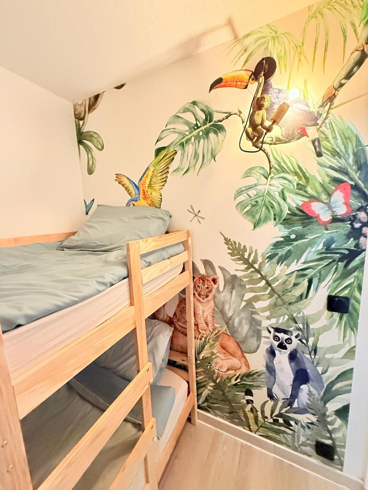 Avec 2 Terrasse Clim Et Piscine *