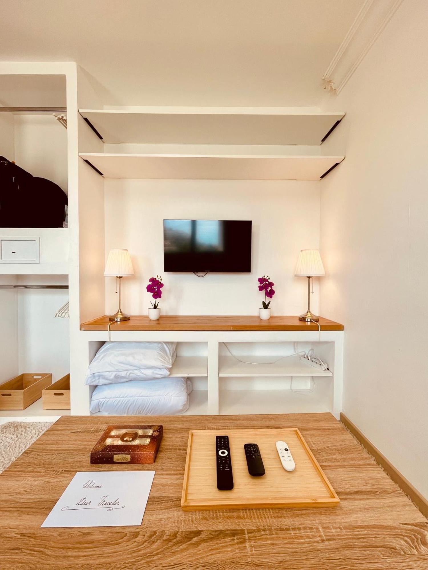 Des Pins Apartment Antibes