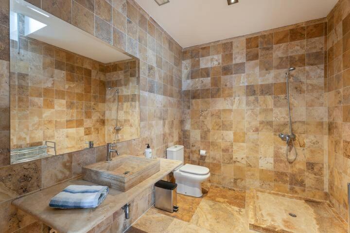 Readhostprofile&scan! Luxury 4-bedroom With Pool *