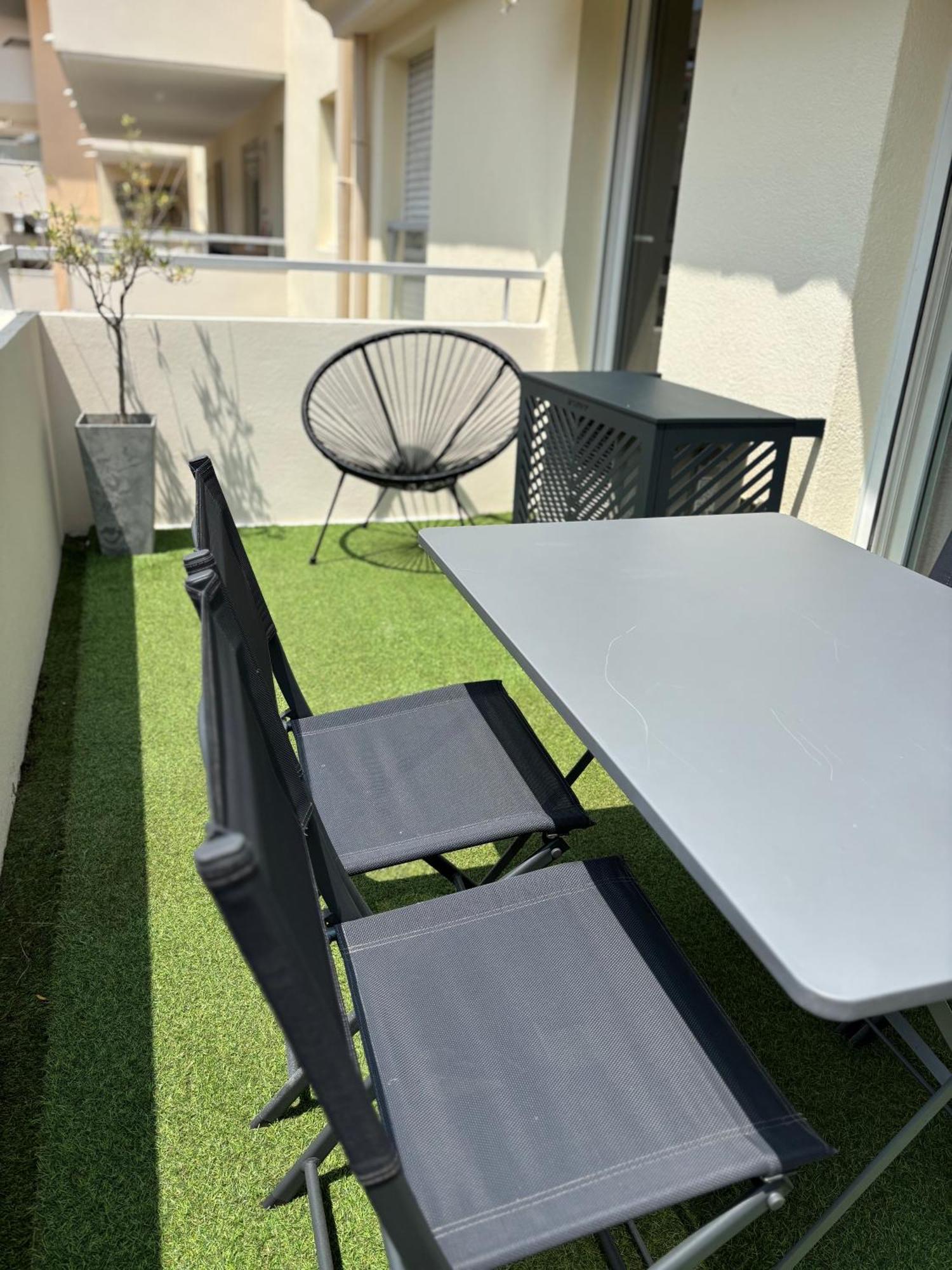 Apartment Super T2 Renove Apercu Toutes Commodites Antibes