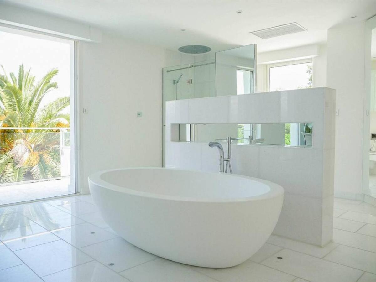 Eden Roc Luxurious With Sea View & Huge Pool In Cap D'antibes Antibes
