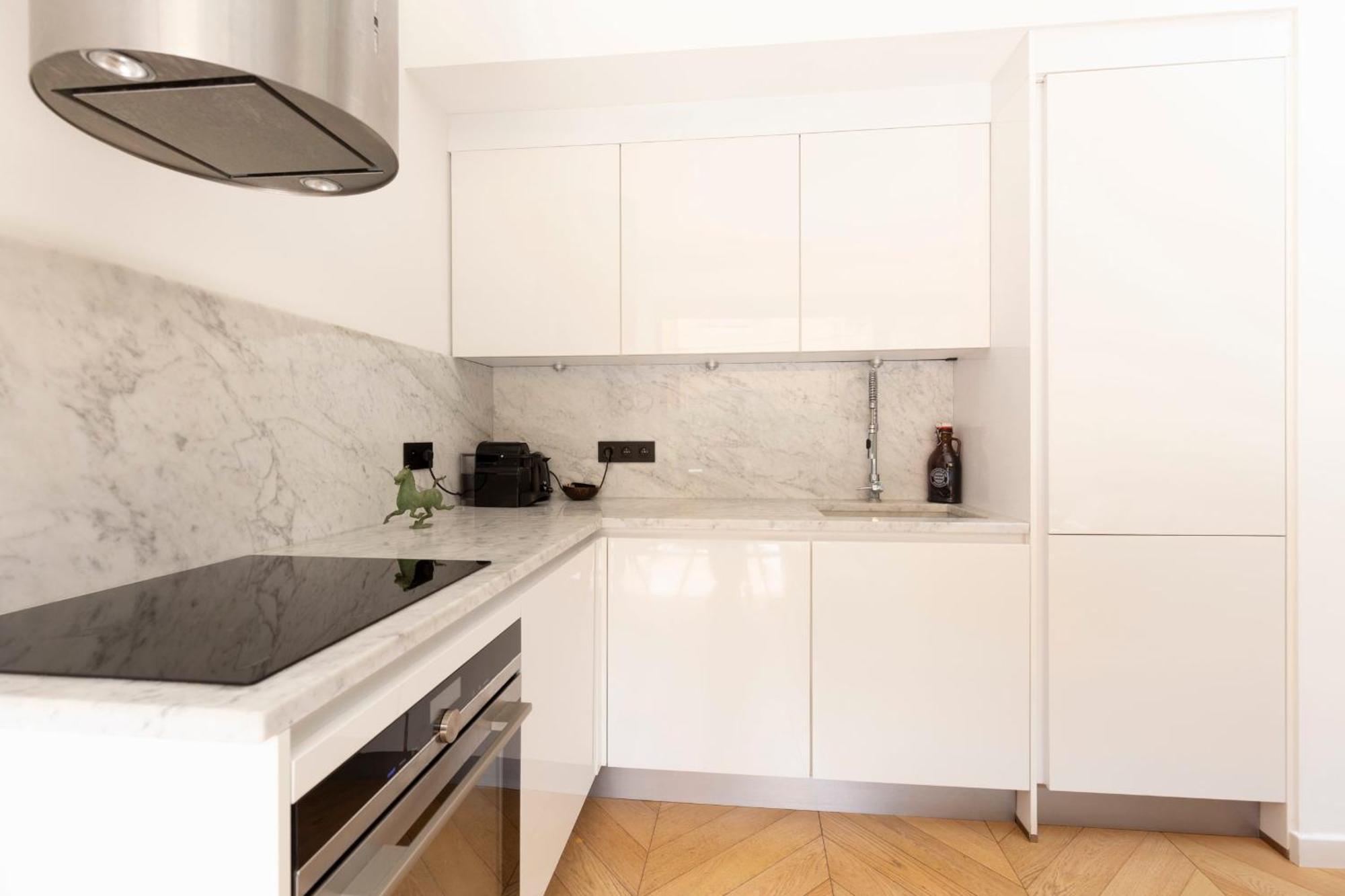 Casa de férias Townhouse With Terrace & Parking In The Heart Of Old *