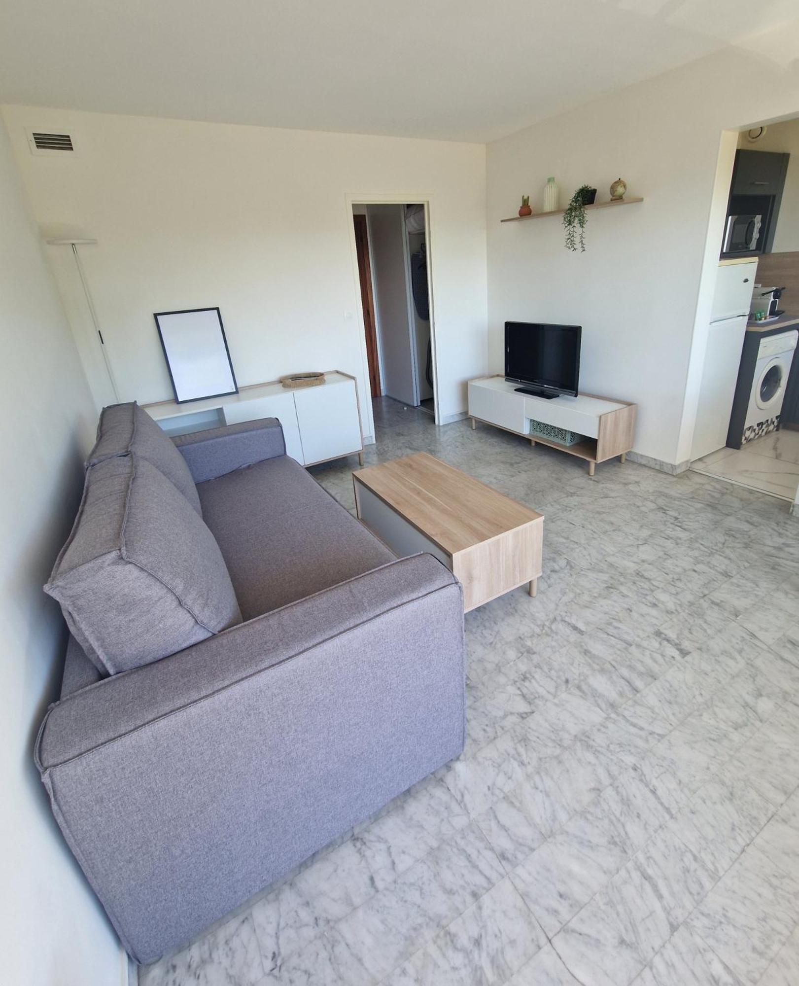 Anthala Proche Centre Avec Acces Piscine Apartment Antibes