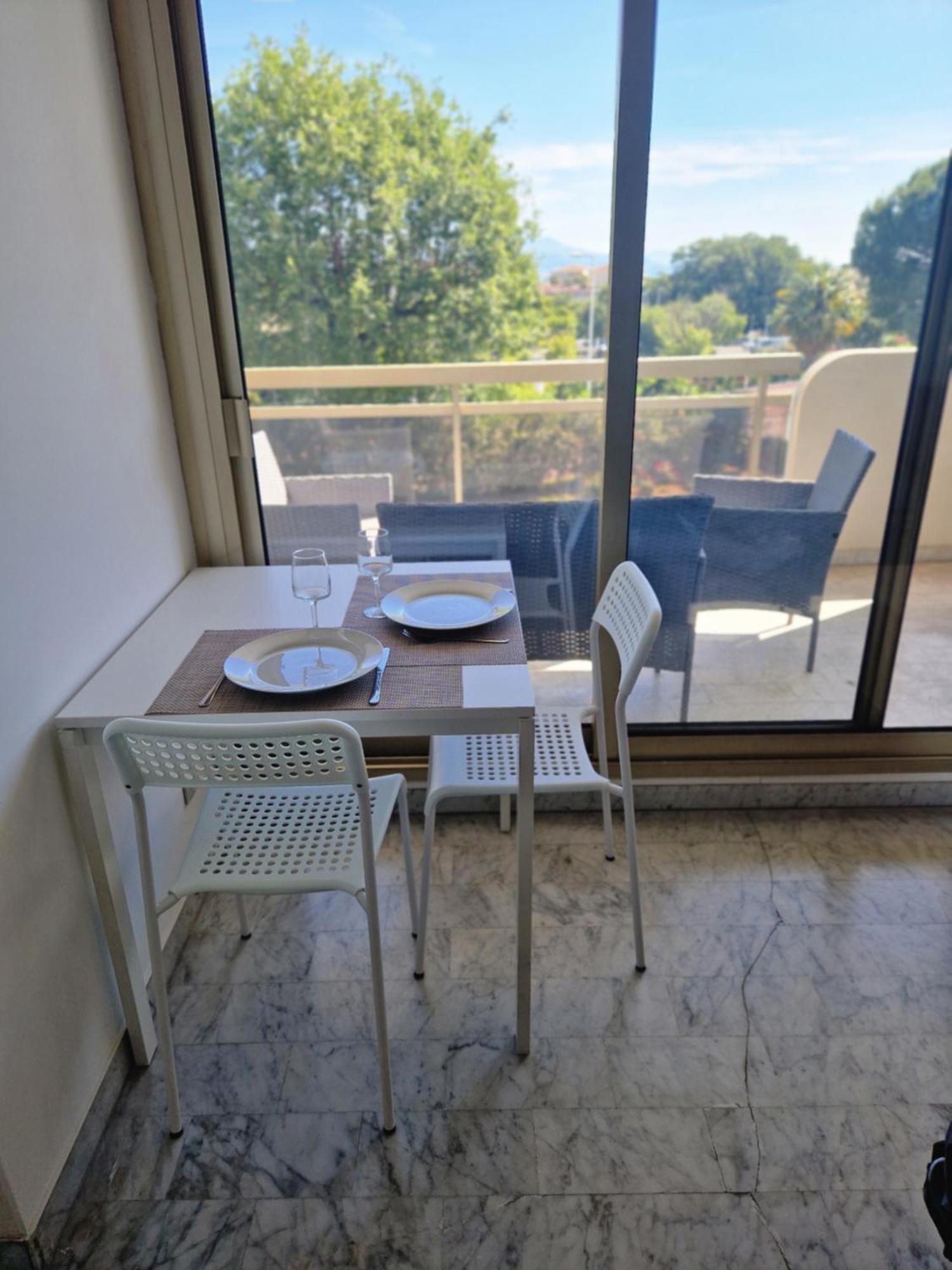 Anthala Proche Centre Avec Acces Piscine Apartment Antibes