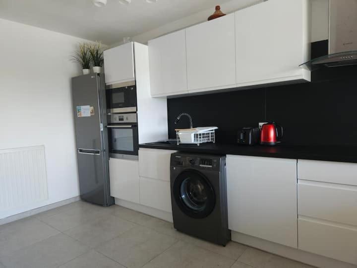 Le Vauban Grand 2 Pieces Parking Apartment