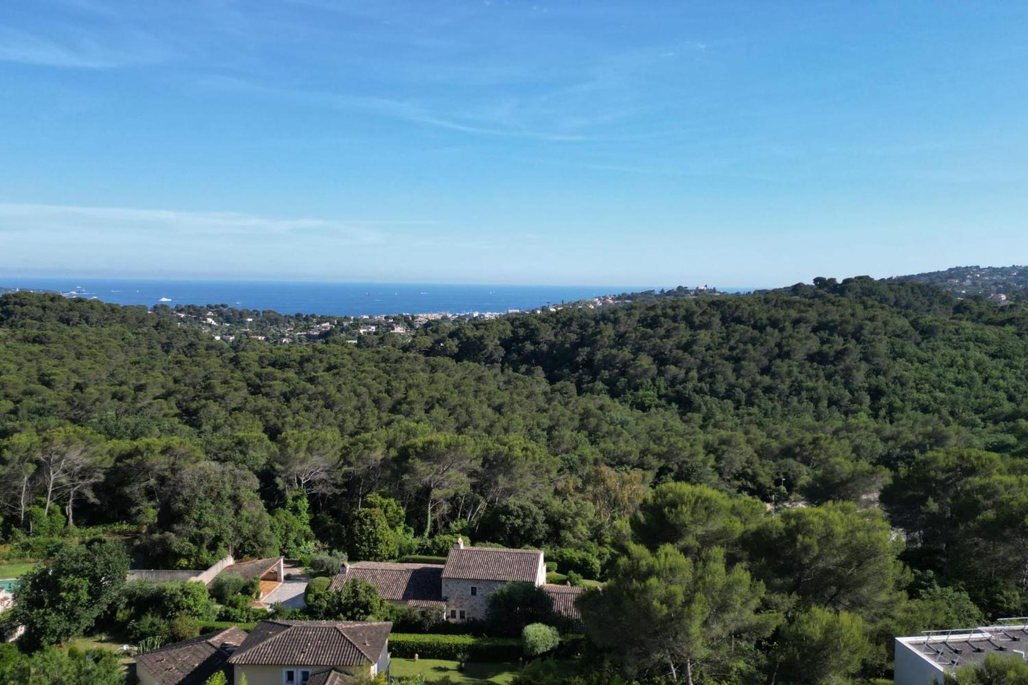 Spacious House For 8 With Swimming Pool Antibes