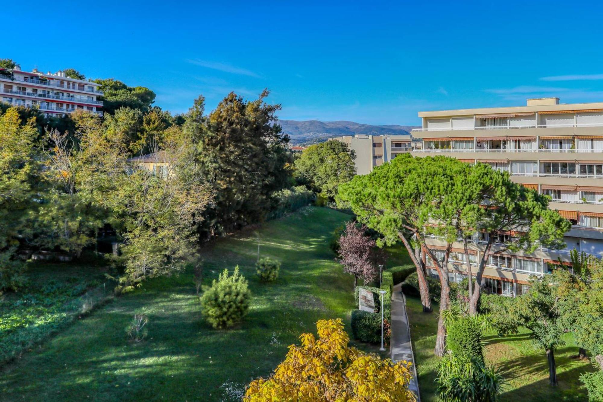 Julius 6 Couchages, Parking Prive Apartment Antibes