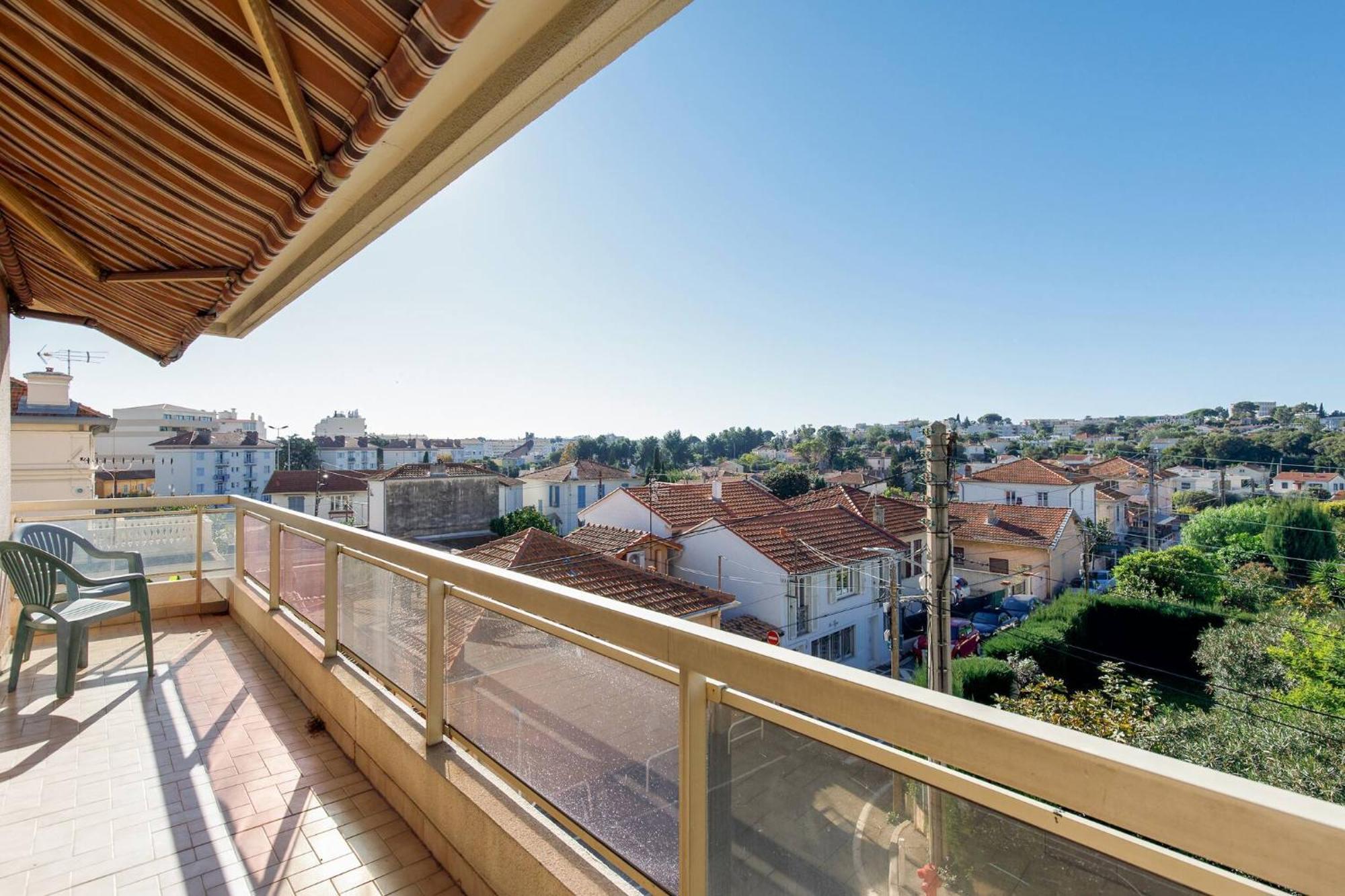 Le France -rare, 6 Couchages, Clim, Wifi, 2 Sdb, 2wc, Parking * Antibes