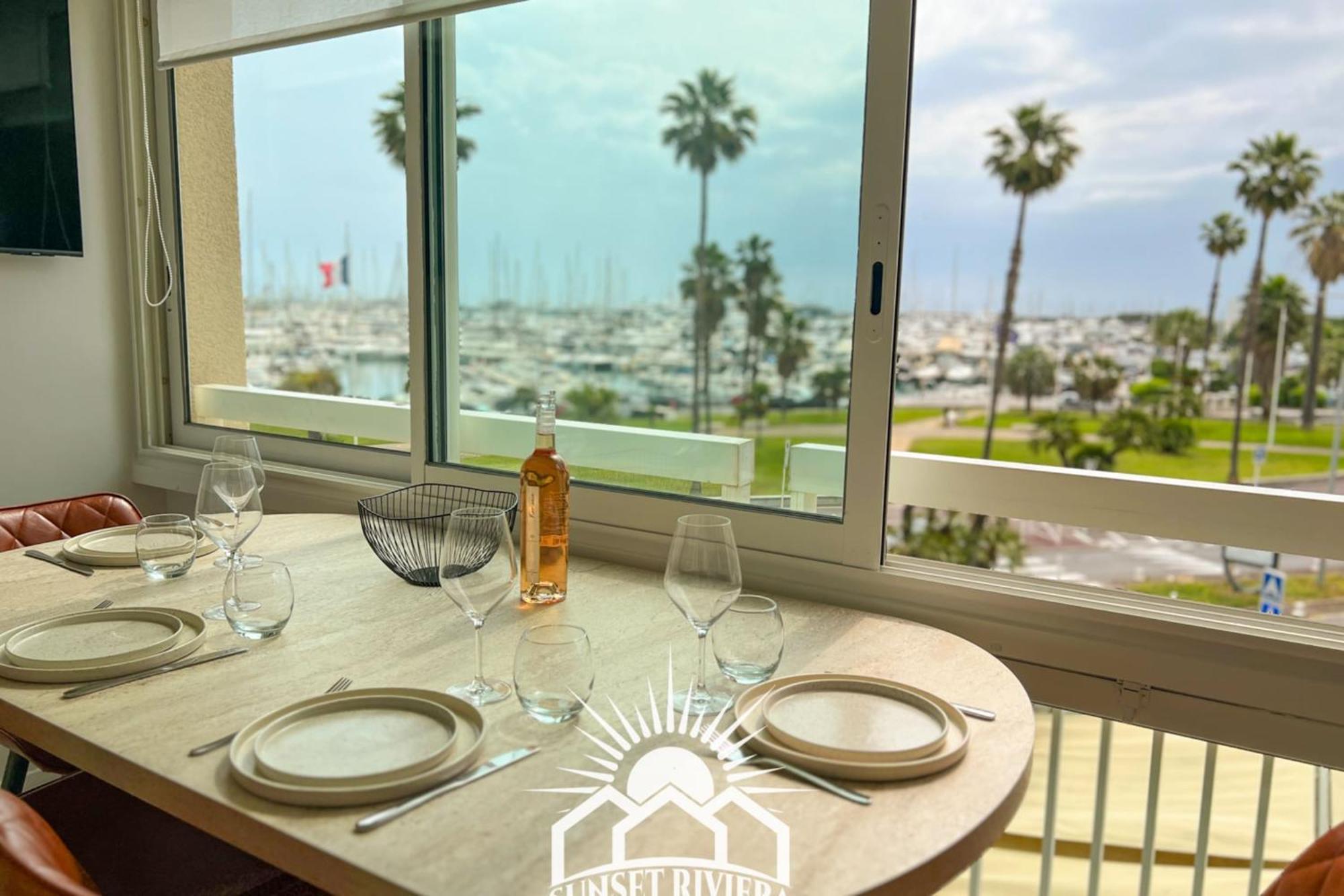 Le Port Vauban For 4 By Sunset Riviera Holidays Apartment