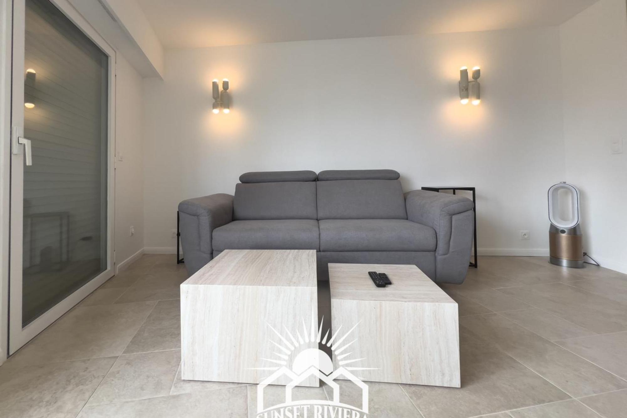 Le Port Vauban For 4 By Sunset Riviera Holidays *