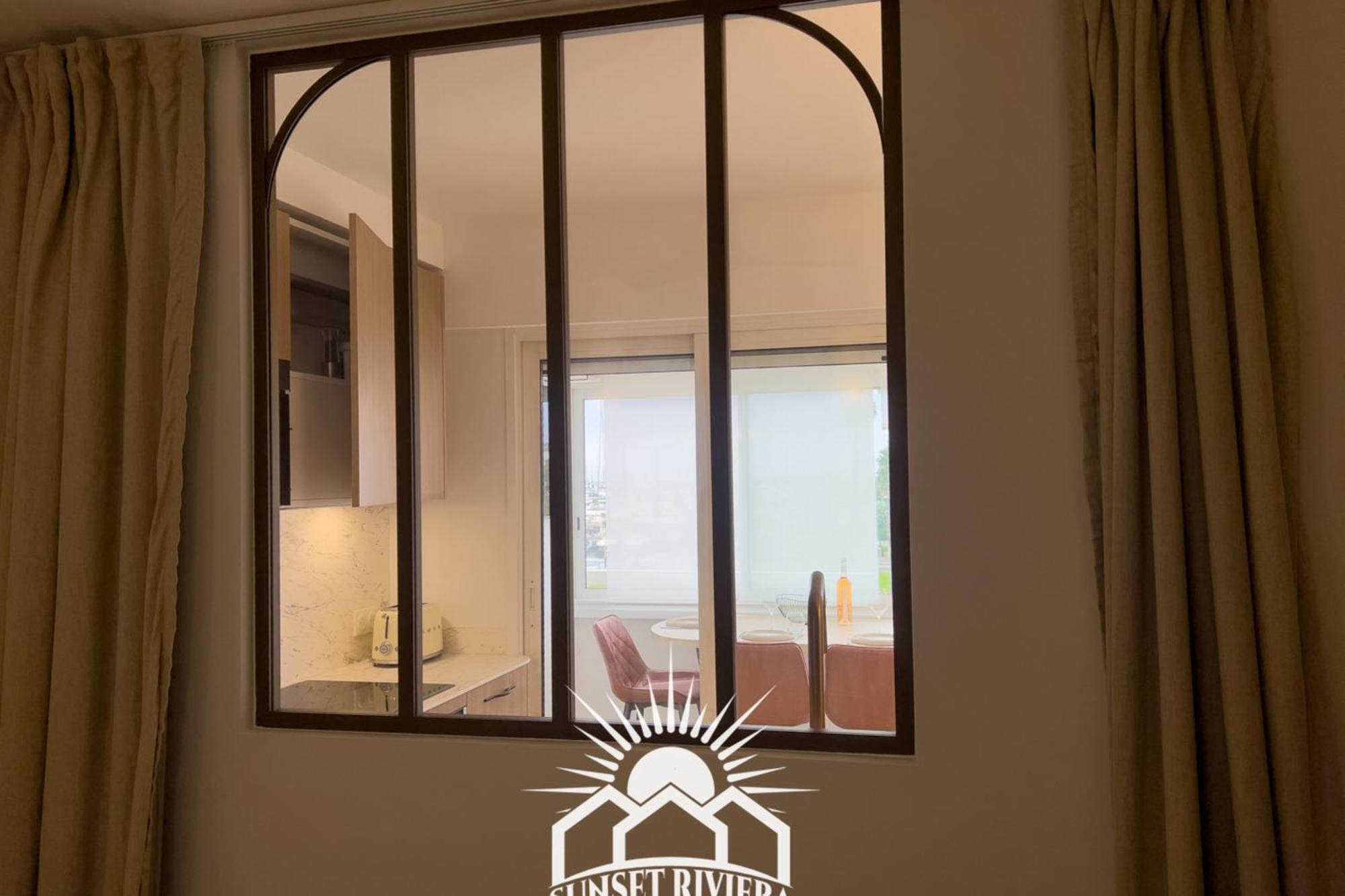 Apartment Le Port Vauban For 4 By Sunset Riviera Holidays *