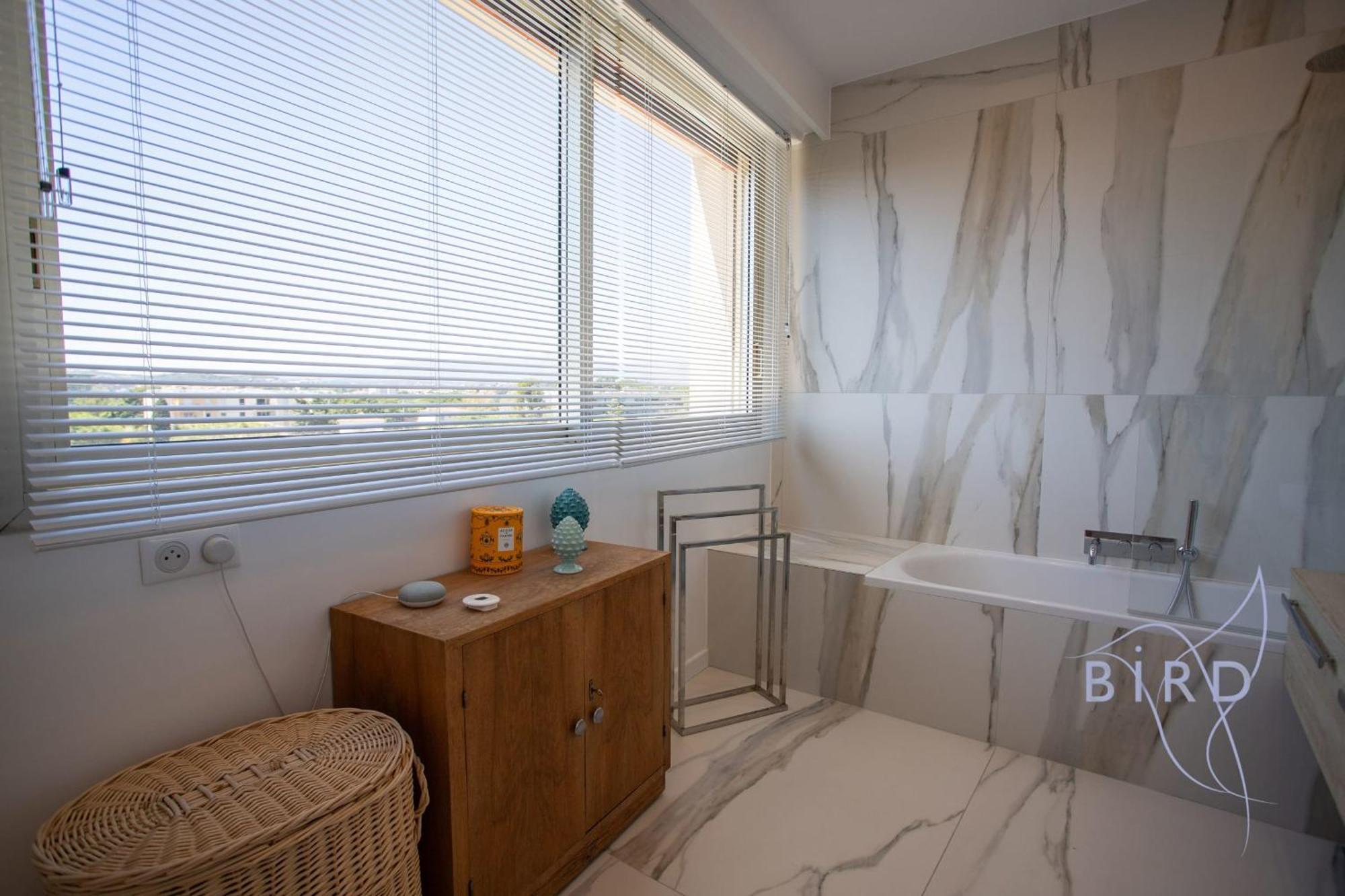 Smart Flat In Sea View Ac Parking And Pool Apartment *
