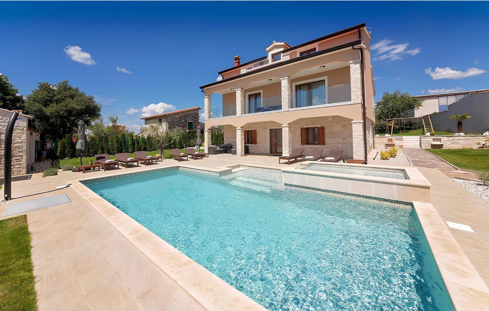 Modern Antibes