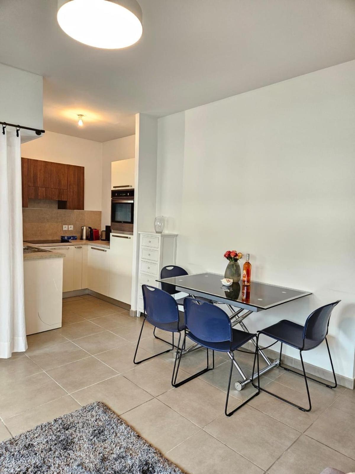 Juan-les-pins 2-room Apartment Antibes
