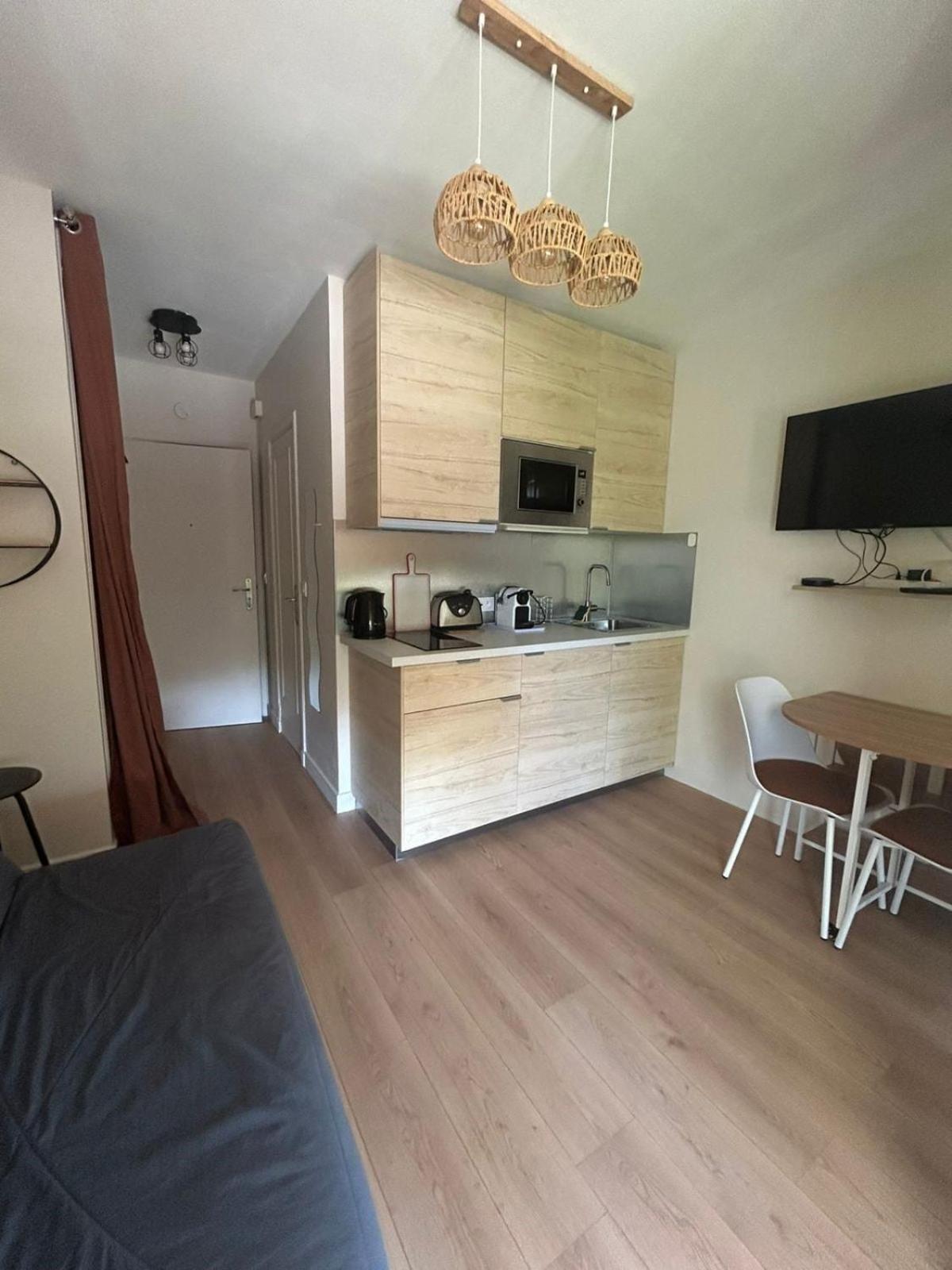 Renove A 100 Metres De La Apartment Antibes