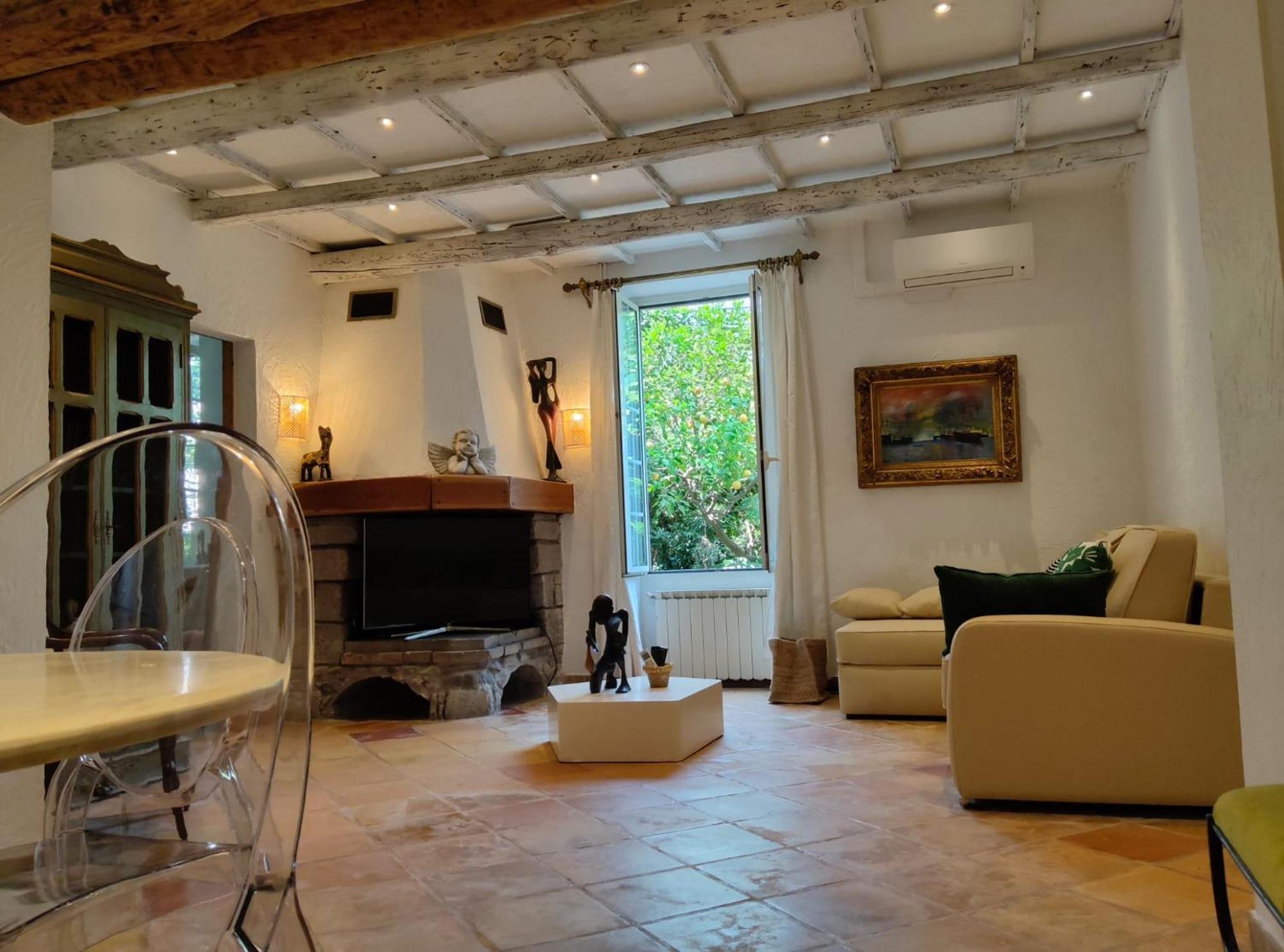 Andibru Holiday home *