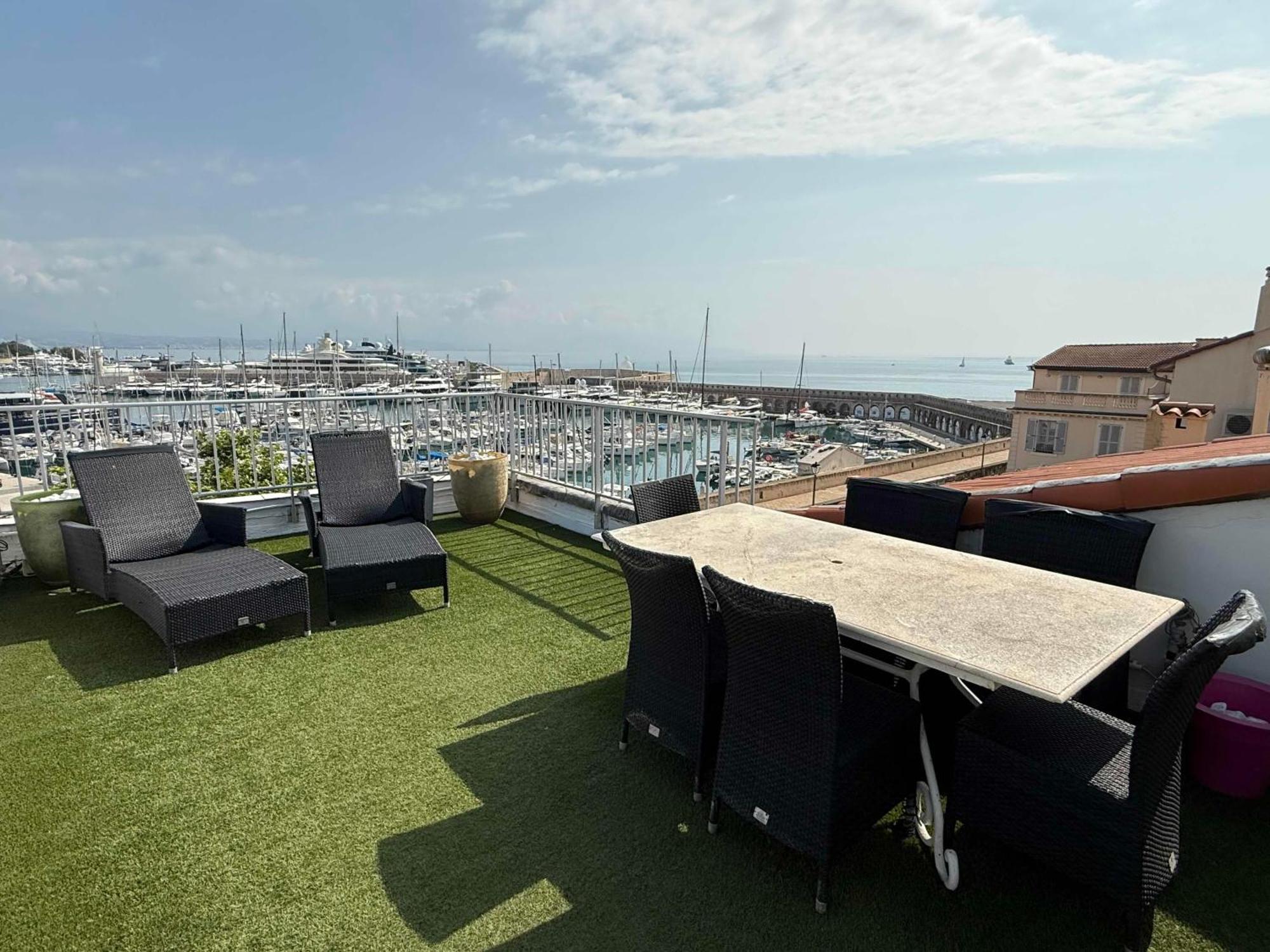 Port Rivage - House With Panoramic Roof Terrace Apartment