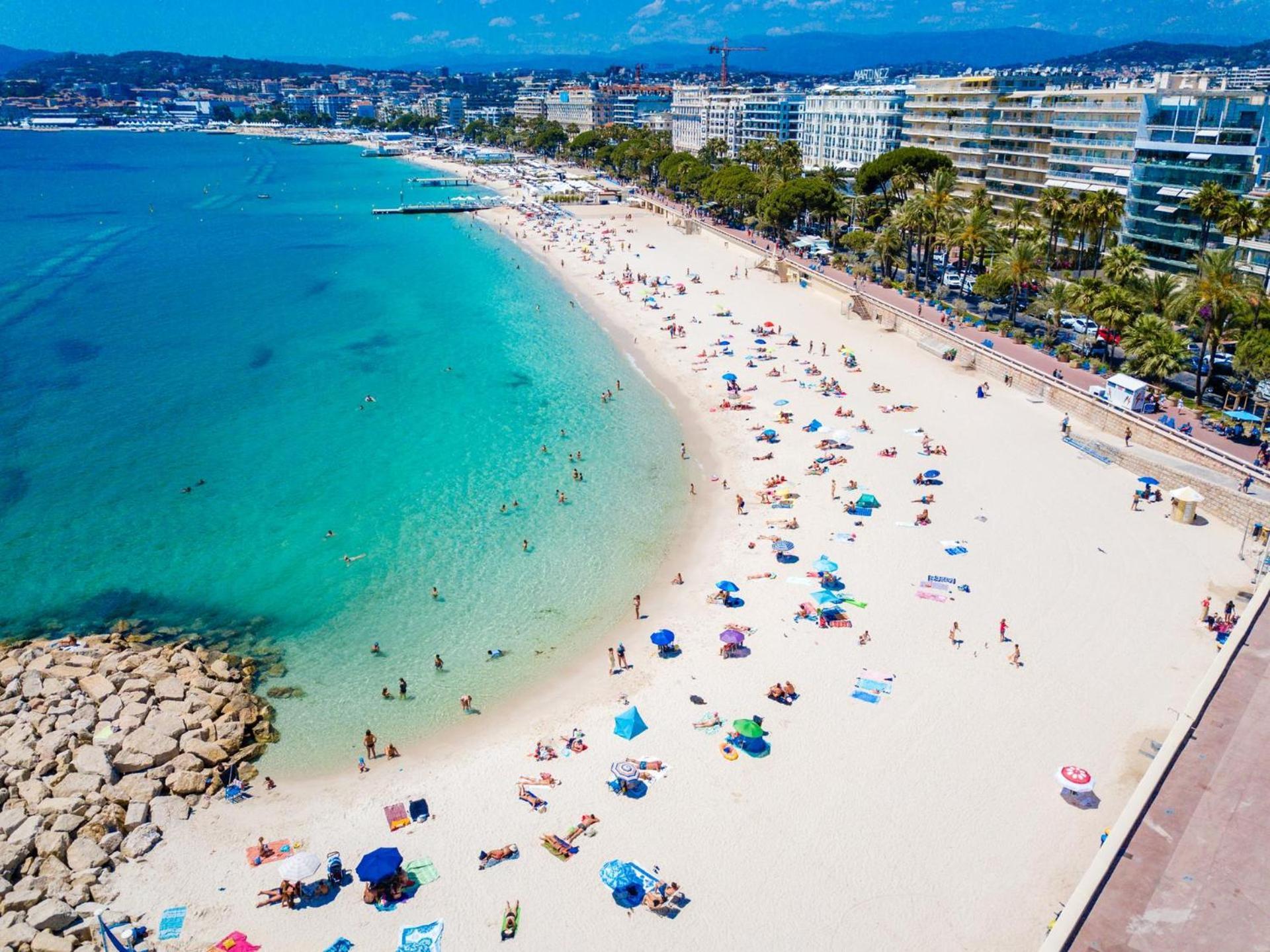 Azur Elegance, Piscine & Plages