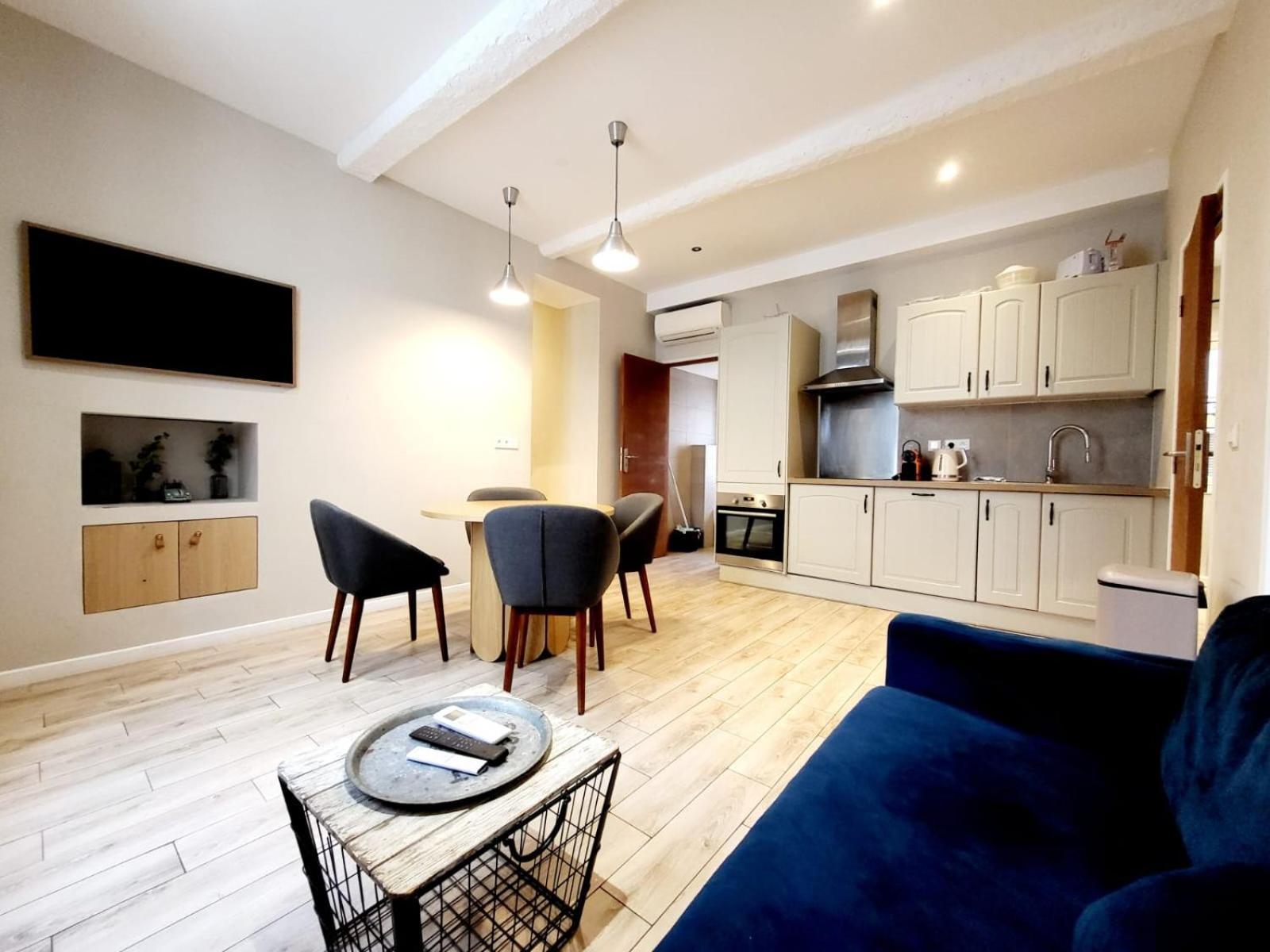 Le Sade 1er Et Le Sade 2nd - 2 Au Coeur D'antibes Appartement *