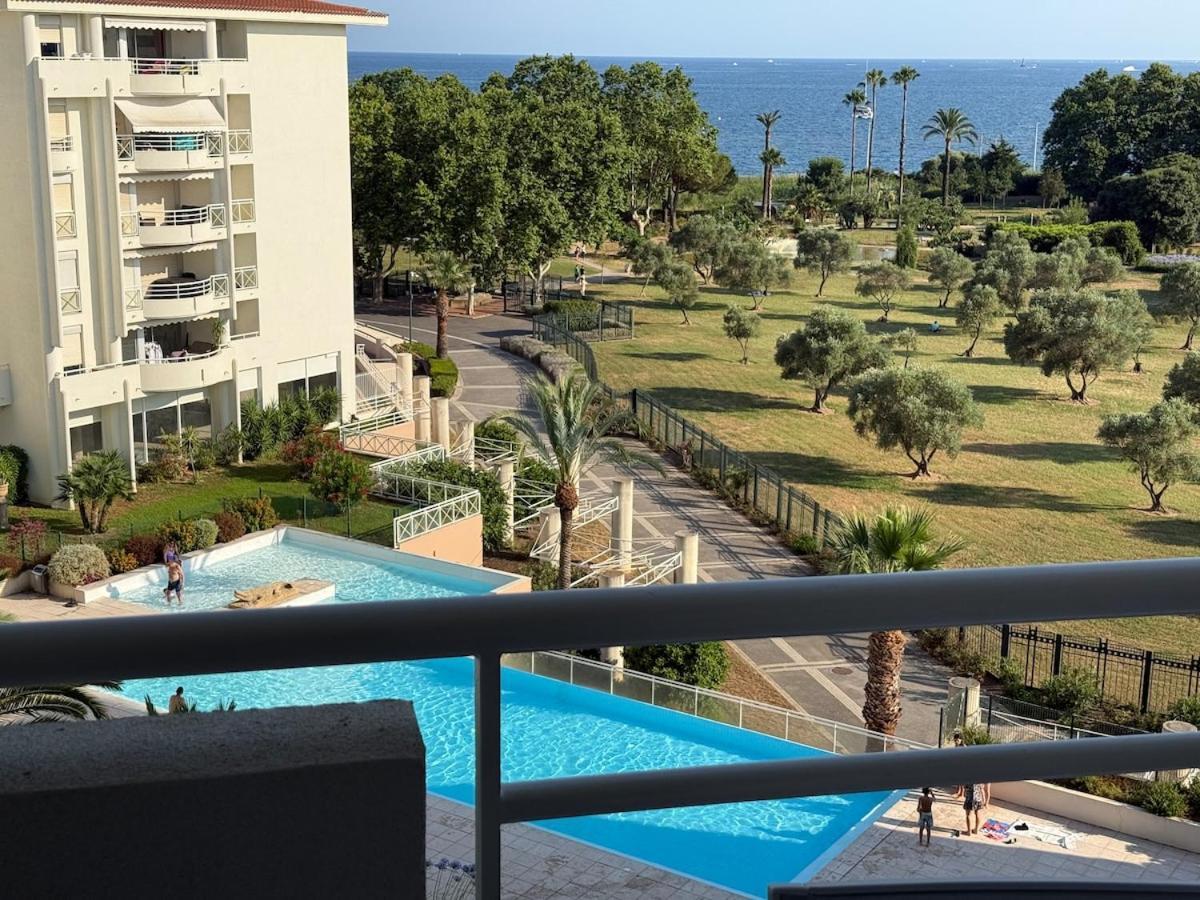 Appartement En Bord De *