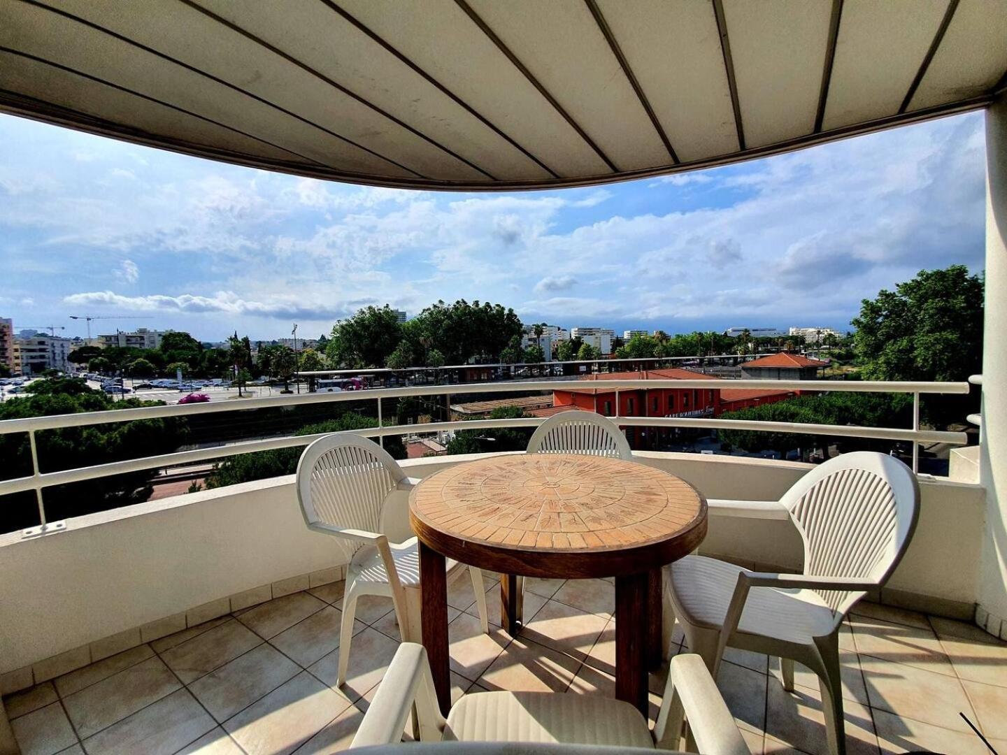 Le Soleau Mediterraneen - Proche Port Avec Parking Apartment *