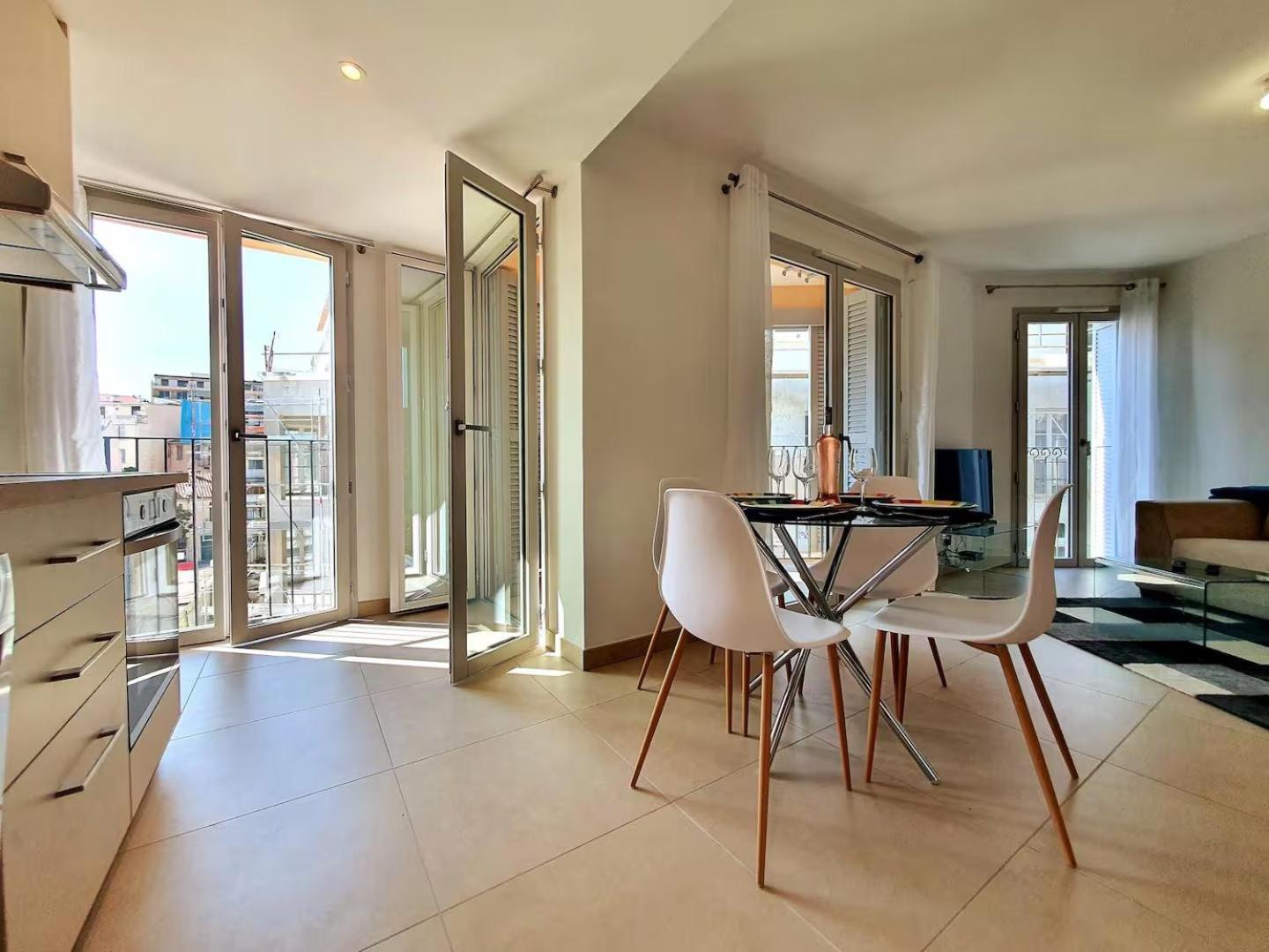Apartamento Le Marenda - Au Coeur D'antibes *