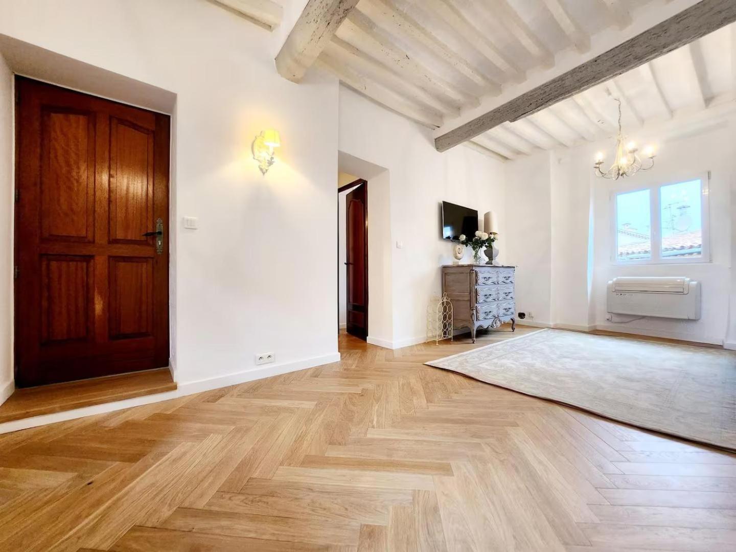 Apartment La Tour Antiboise - Dans Le Vieil Antibes
