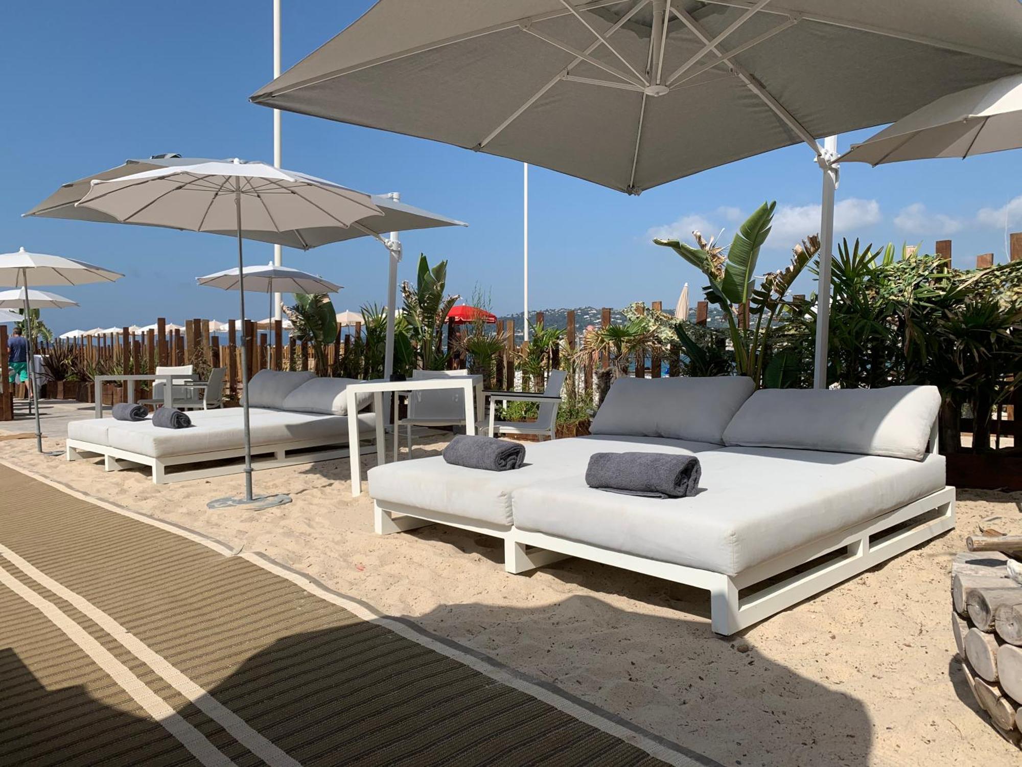 Spacious 3 Bed App With Pool 5min To Jlp Ideal For 2 Families Or 8 People