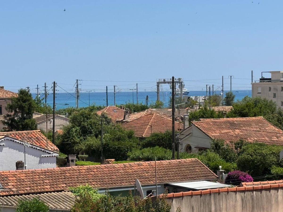 Sea View & Family Comfort, Air-conditioned Apartment