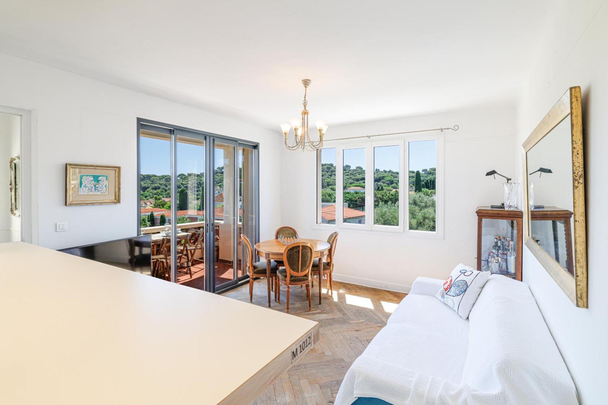 Duplex With View On The Cap D'antibes Apartment Antibes