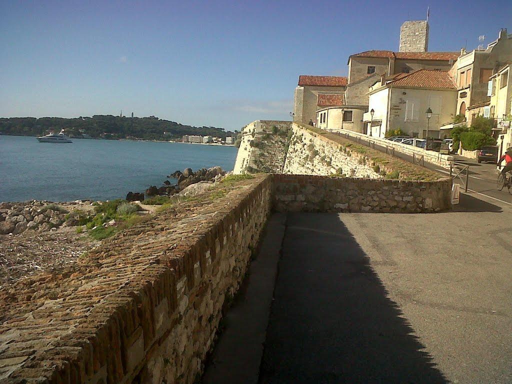 Apartment Les Remparts Location Antibes