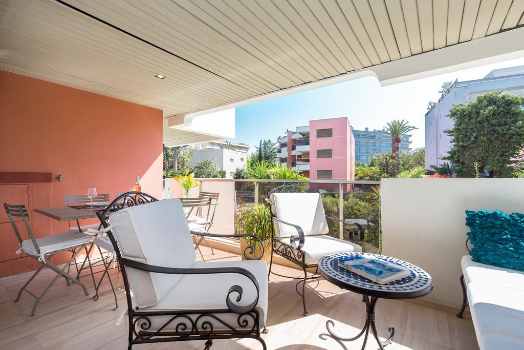 Les Jardins Du Cap Apartment