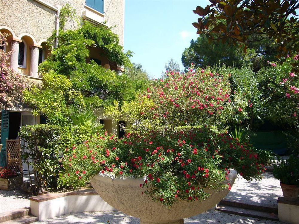 Hotel Mas Djoliba 3*