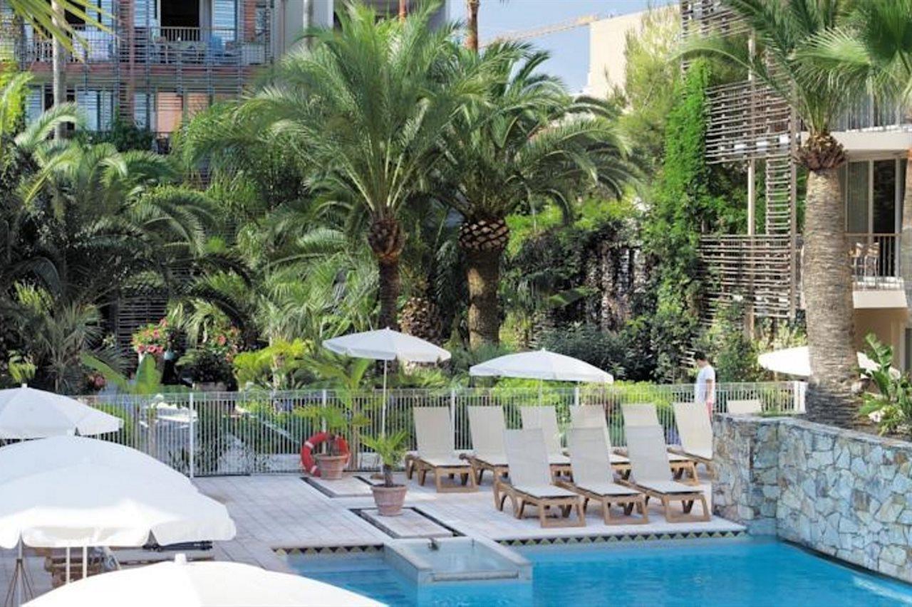 Pierre & Premium Port Prestige Aparthotel