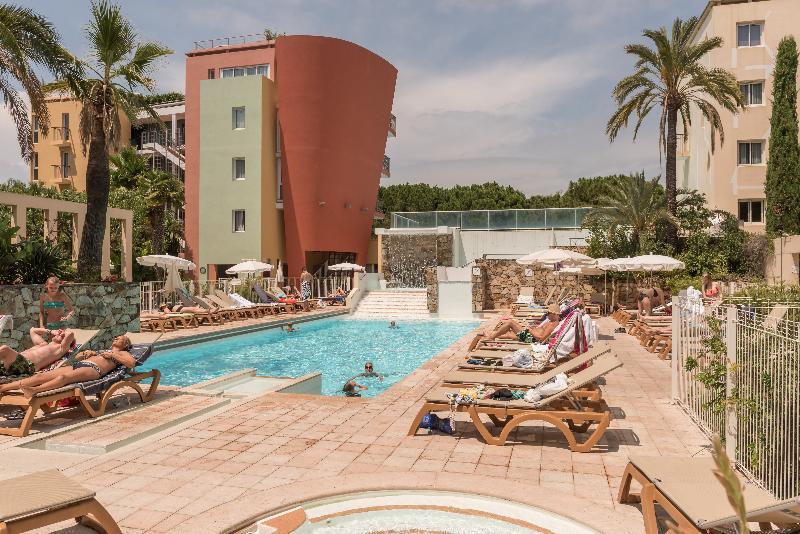 Pierre & Premium Port Prestige Aparthotel 4*