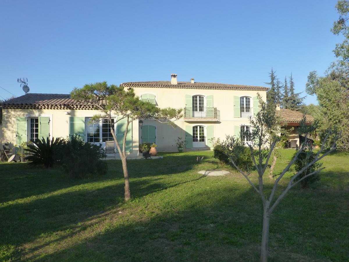 D'hôtes La Bastide Des Eucalyptus 2*