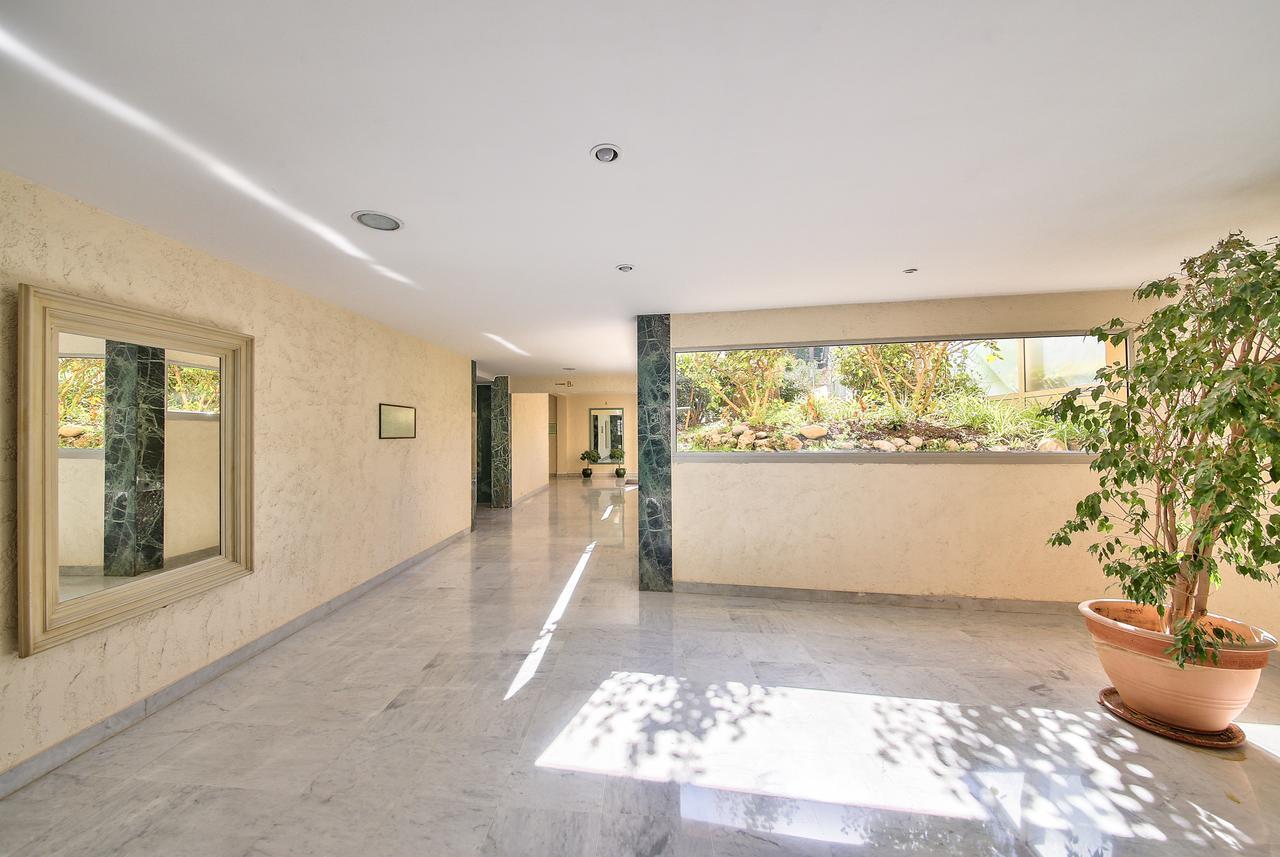 Tamanaco Beach Apartment