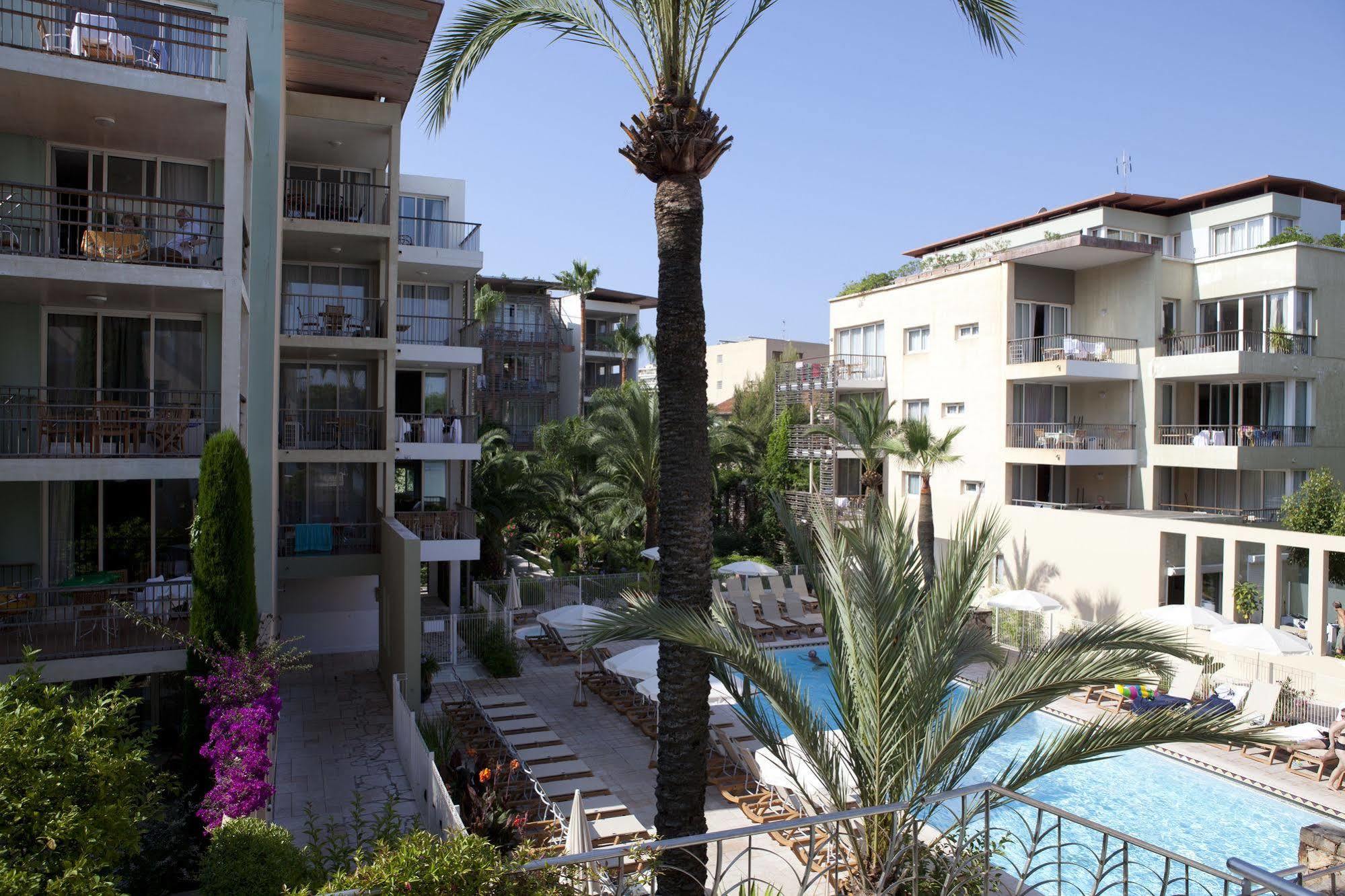 Pierre & Premium Port Prestige Aparthotel Antibes