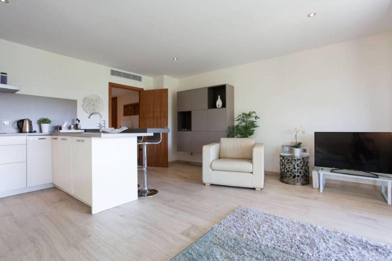 Outstanding Sea View Luxury Residential With Swimming Pool