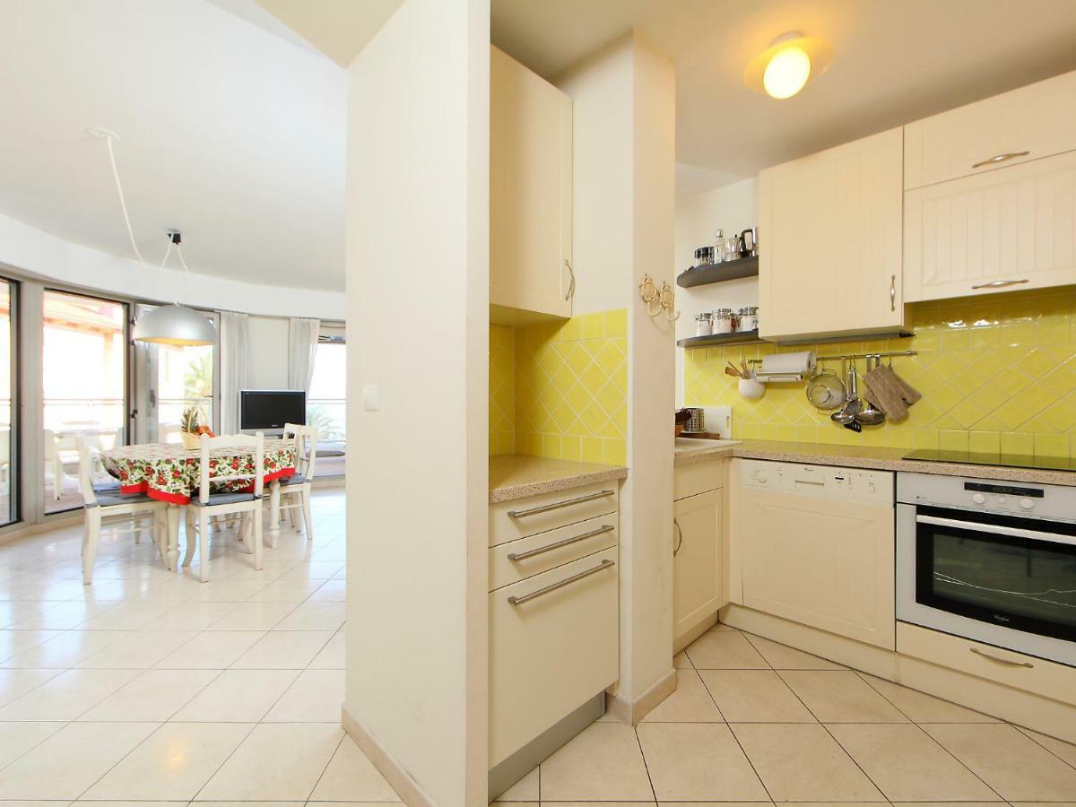 Appartement Les Allées Du Cap-2
