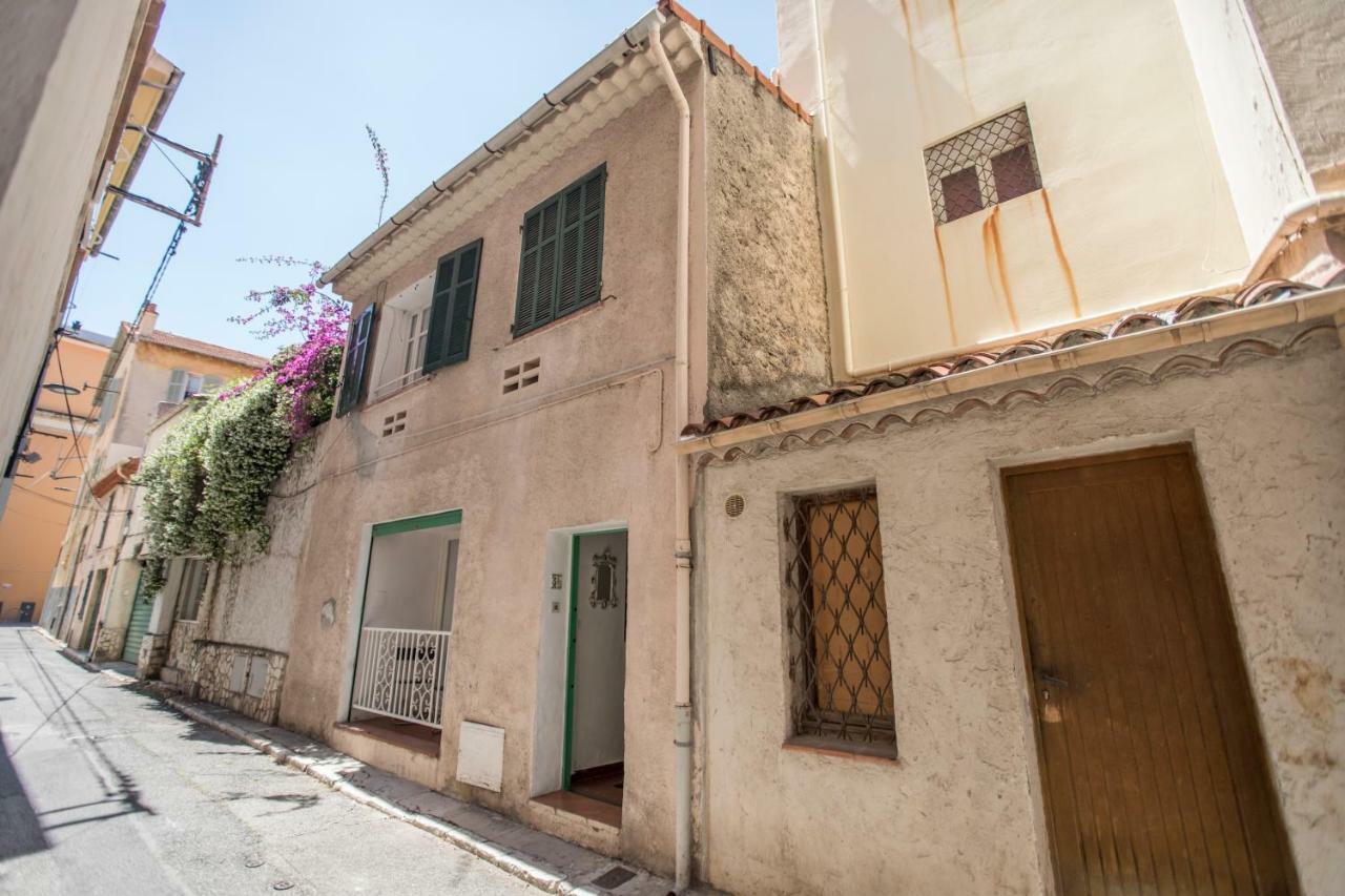 Traditional House By Connexion Holiday home *