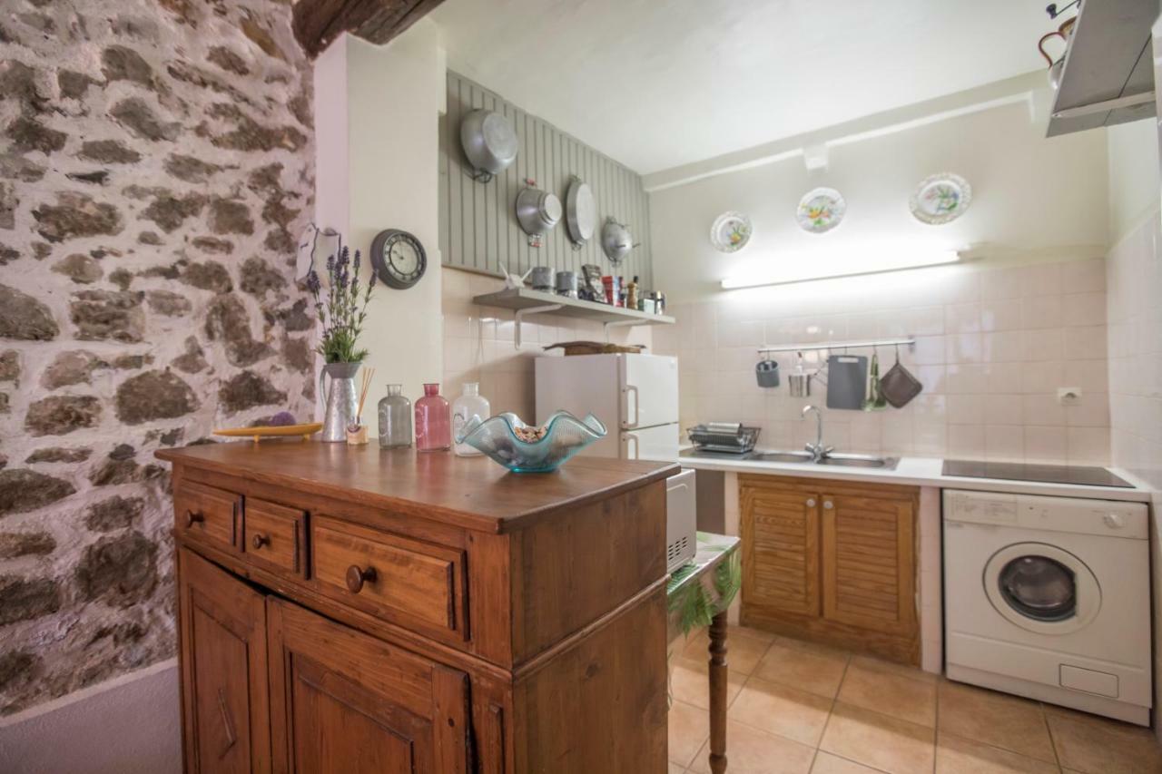 Holiday home Traditional House By Connexion Antibes