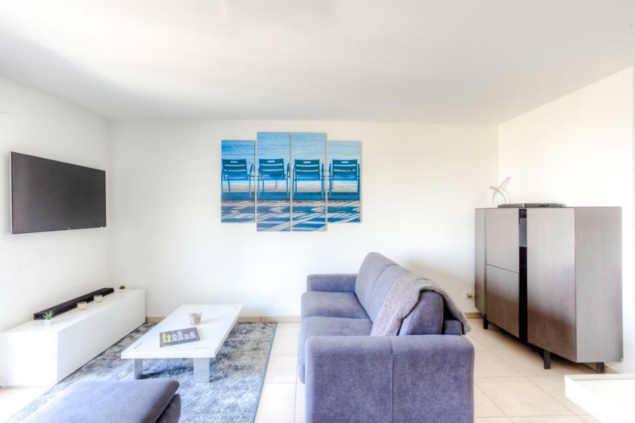 La Signature Prive Climatise Apartment