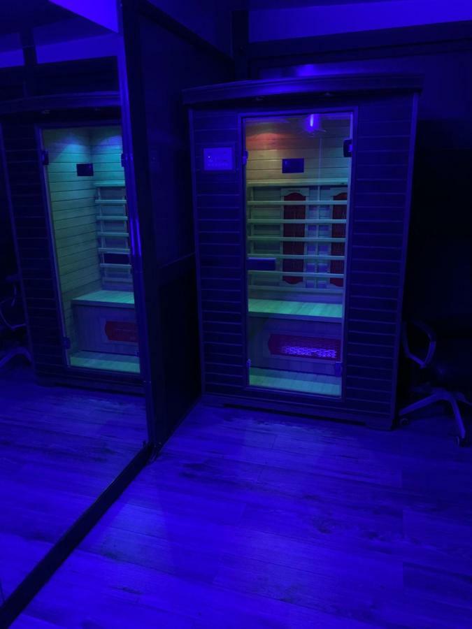 Un Joyau Vue Cap D'antibes Piscine Body Fitness Sauna & Villa